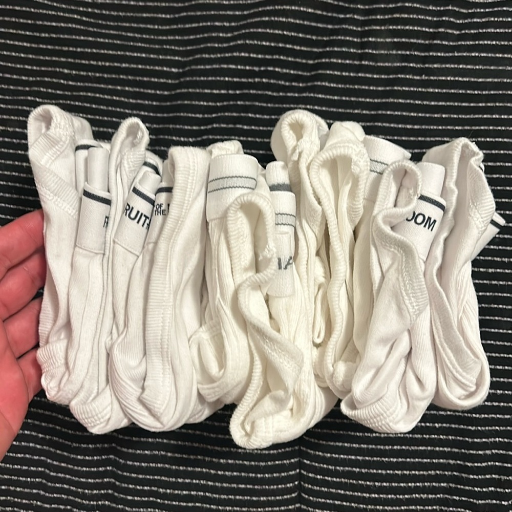 Lot of 12 pairs of fruit of the loom and Hanes white briefs. Small.